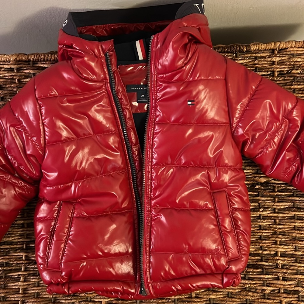 Boys Tommy Hilfiger coat Red size 2T